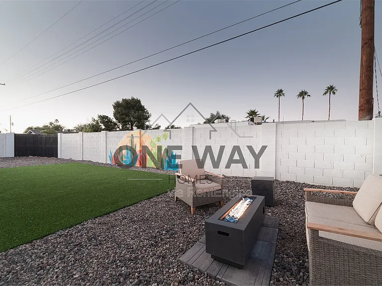 8702 E Sheridan St — Photo 12