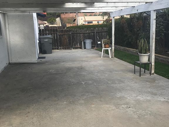 5th image of 1311 Orlando St