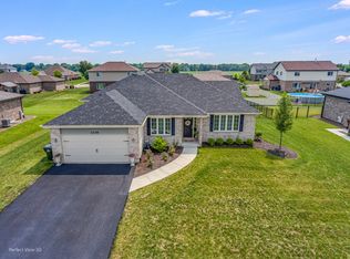 2228 Runway Dr, New Lenox, IL 60451