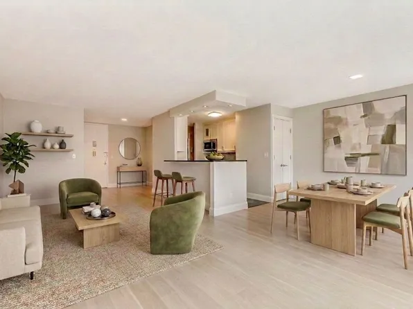 20 West 64th Street image 1 of 13