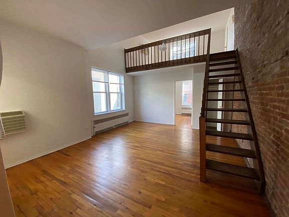 2nd image of 206 E 17th St APT 6A