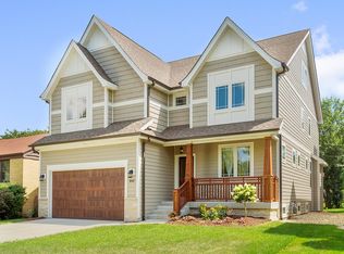 843 S Ashland Ave, La Grange, IL 60525