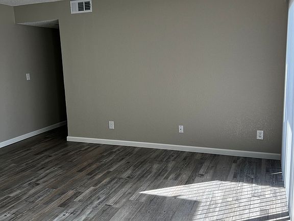 4th image of 683 N Haney Ave #5106