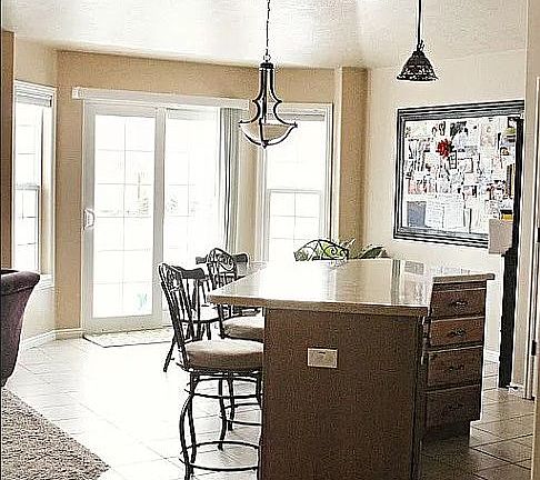 Kitchen - Bar