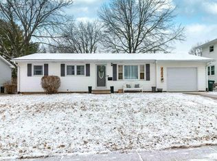 4204 Washington St, Davenport, IA 52806