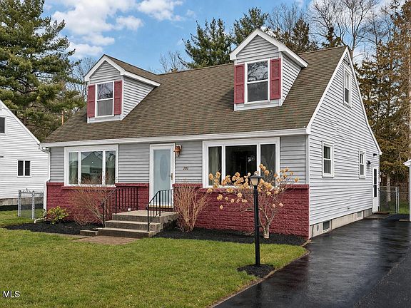 2nd image of 101 Waterman Avenue