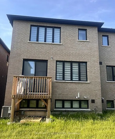 131 Blue Forest Cres — Photo 40