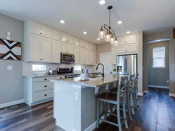 4th image of 2166 Lombardy St