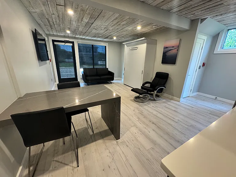850 Main St #1 — Photo 4