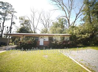318 Meadowbrook Ln, Tallahassee, FL 32304