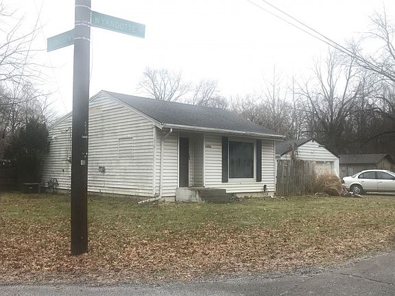 2nd image of 4460 Wyandotte Dr
