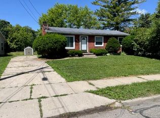 5410 Hughes Rd, Lansing, MI 48911