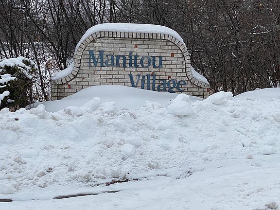 5th image of 3129 Manitou Dr #18