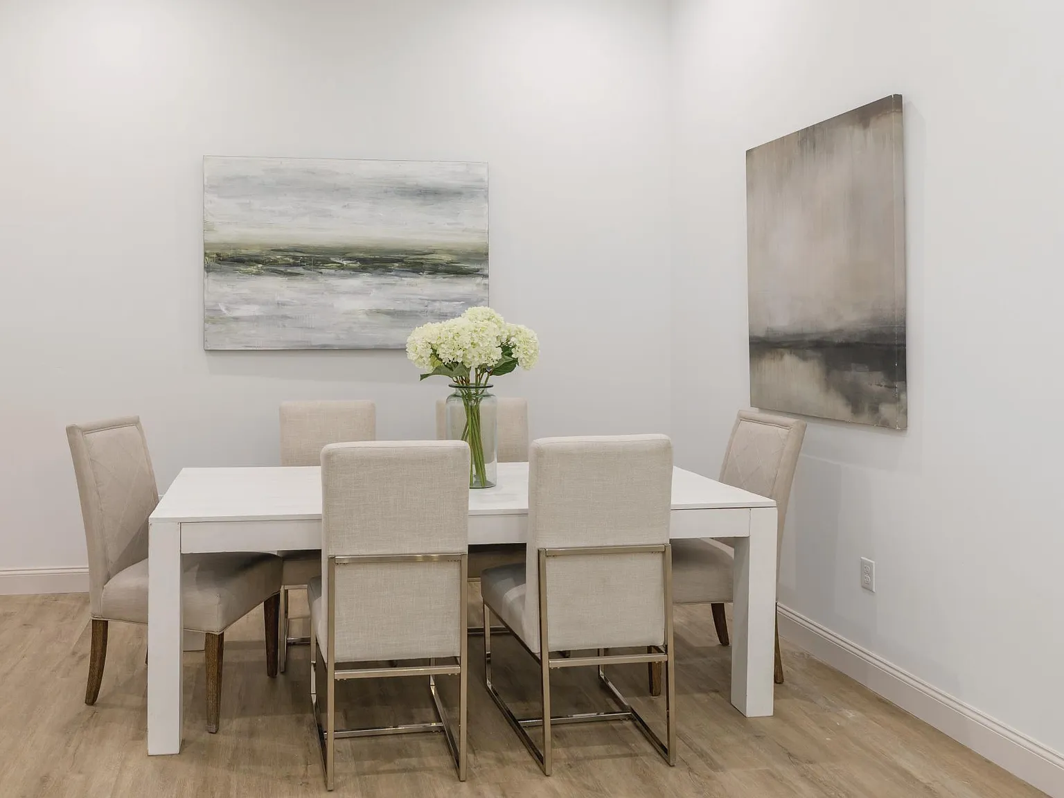 2 bed, 1250 sqft, $3,700 — Photo 2
