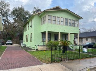 125 NW 10th St APT 1, Gainesville, FL 32601