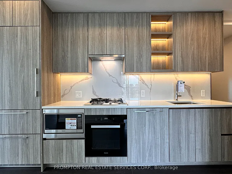 75 Billes Hts #1011 — Photo 5