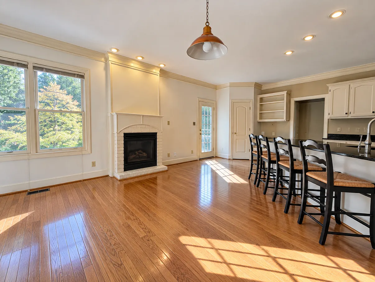 3 bed, 2.5 bath, 3019 sqft, $2,600 — Photo 2