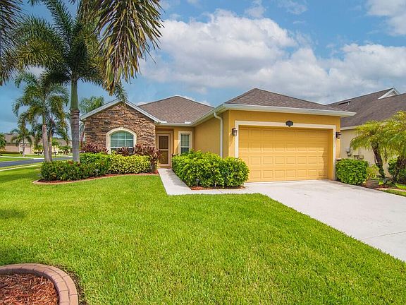 2nd image of 8062 Westfield Circle