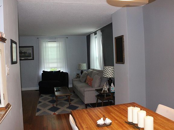 4th image of 3089 S Woodrow St