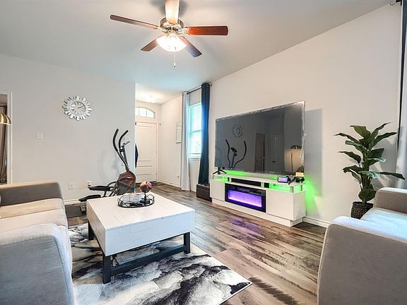 5th image of 2272 Miramar Dr