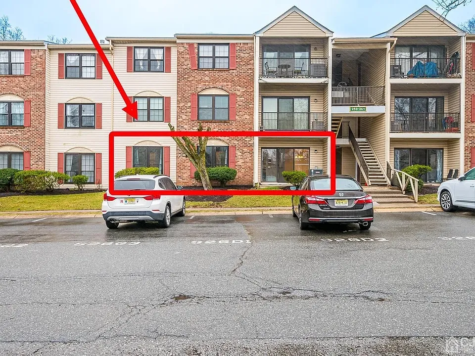 250 Hampshire Ct
