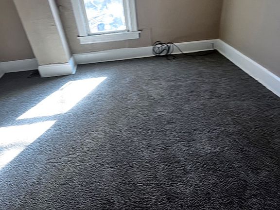 4th image of 308 E Archer Ave