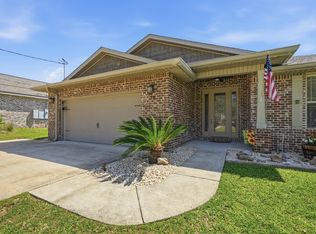 38 Marlborough Rd, Shalimar, FL 32579