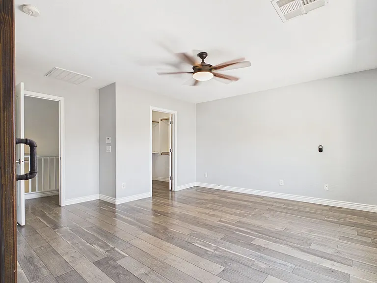 17648 W Lisbon Ln — Photo 34