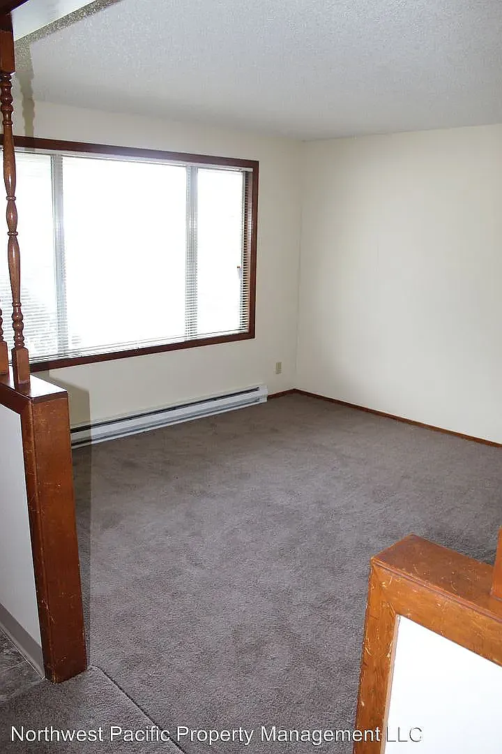 Charming 3-Bedroom 2 Bath Home in SE Salem — Photo 2