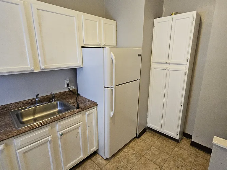 111 N Hermitage Ave #5 — Photo 4