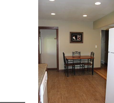5th image of 940 14th St W