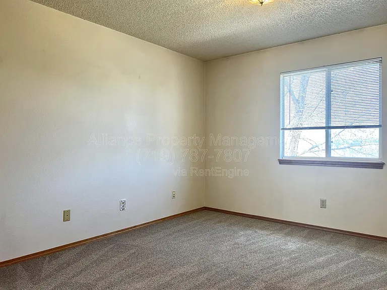 6436 Peak Vista Cir — Photo 27
