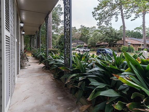 5th image of 5815 Lorinowoods Dr