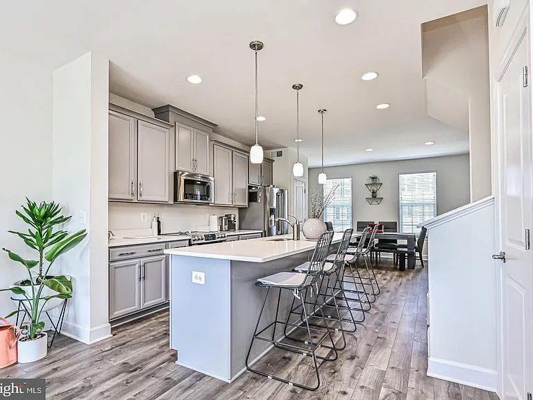13821 Litespeed Way — Photo 18