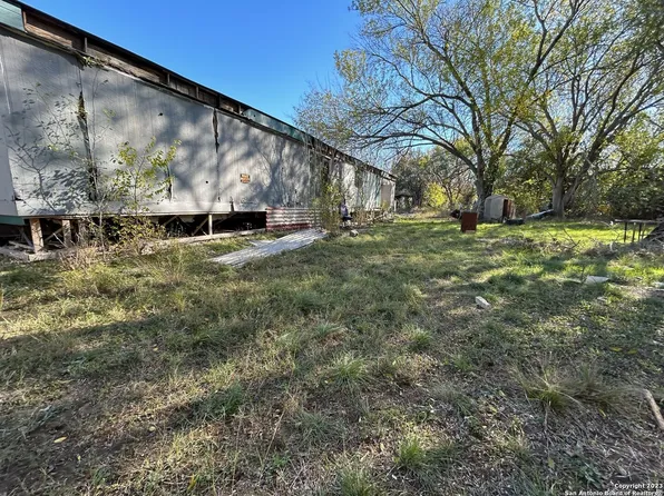 1108 AVENUE P LOT 1, 2, Hondo, TX 78861