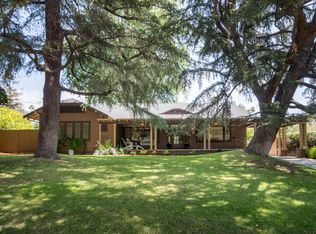 988 N Holliston Ave, Pasadena, CA 91104