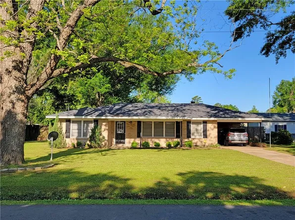 914 E 5th St, Natchitoches, LA 71457