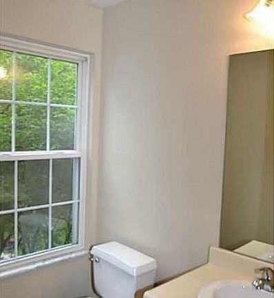 2nd image of 216 Lafayette Dr