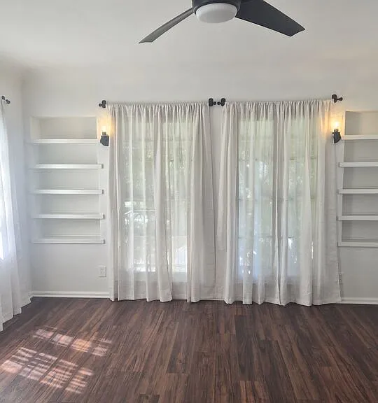4424 S Victoria Ave — Photo 3