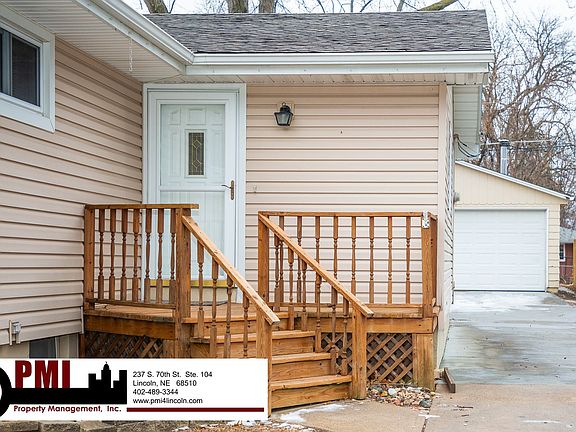 2nd image of 7051 Holdrege St