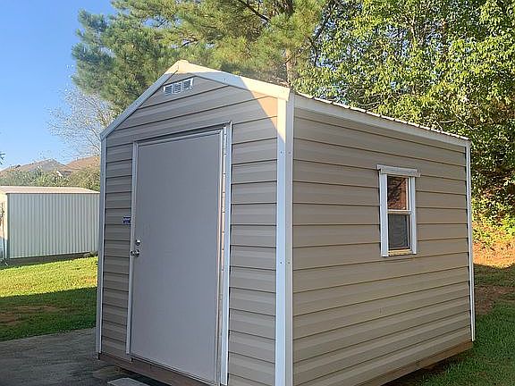 4th image of 294 Pebble Springs Dr