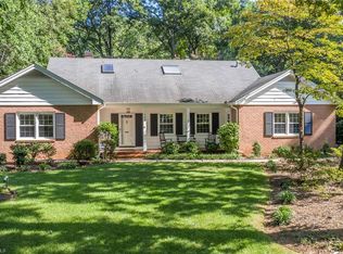 104 Batchelor Dr, Greensboro, NC 27410