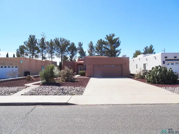 2404 Play Thru Dr SE, Deming, NM 88030