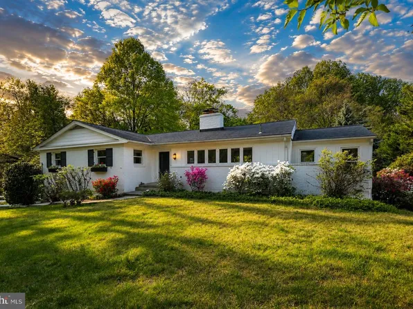 10410 Gary Rd, Potomac, MD 20854