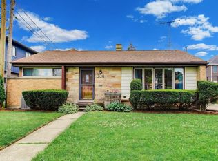 336 W Fremont Ave, Elmhurst, IL 60126