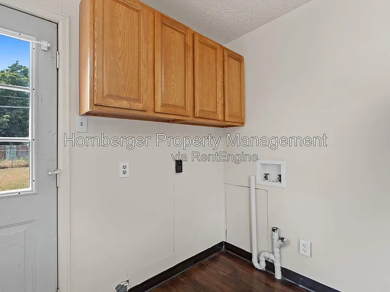 2410 E Everett Ave — Photo 20