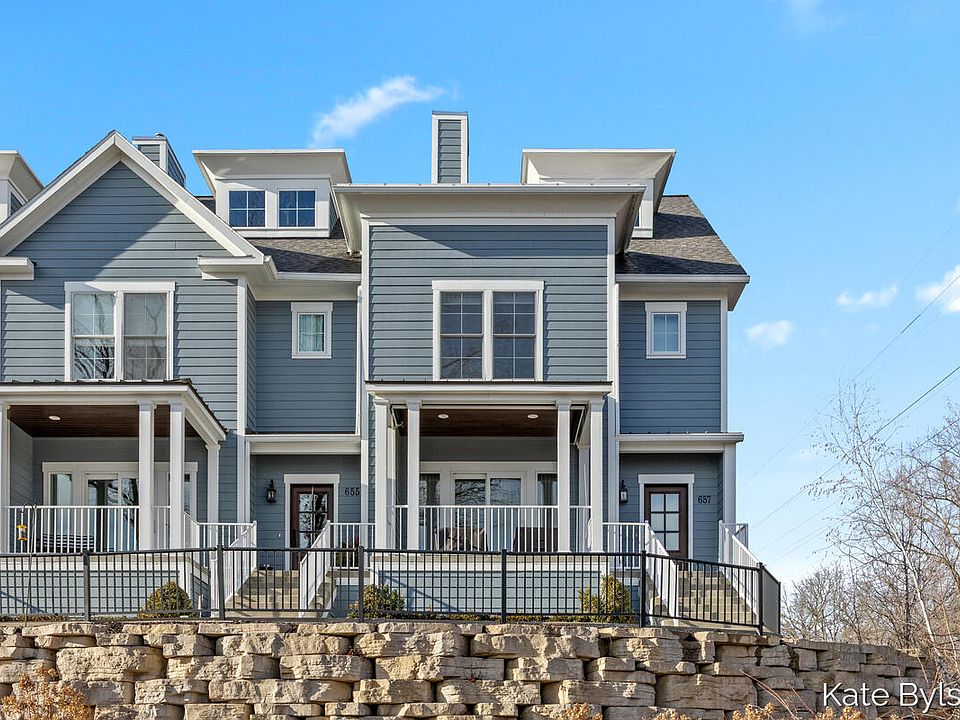 1st image of 657 Greenslate Dr SE