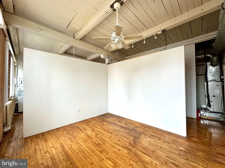14 W Harvey St #16-2C — Photo 20
