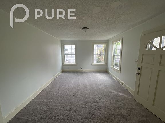 3rd image of 524 Hickory Ave
