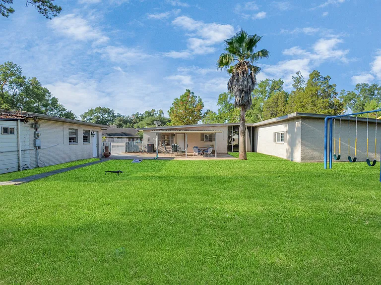 12719 Tammarack Dr — Photo 3